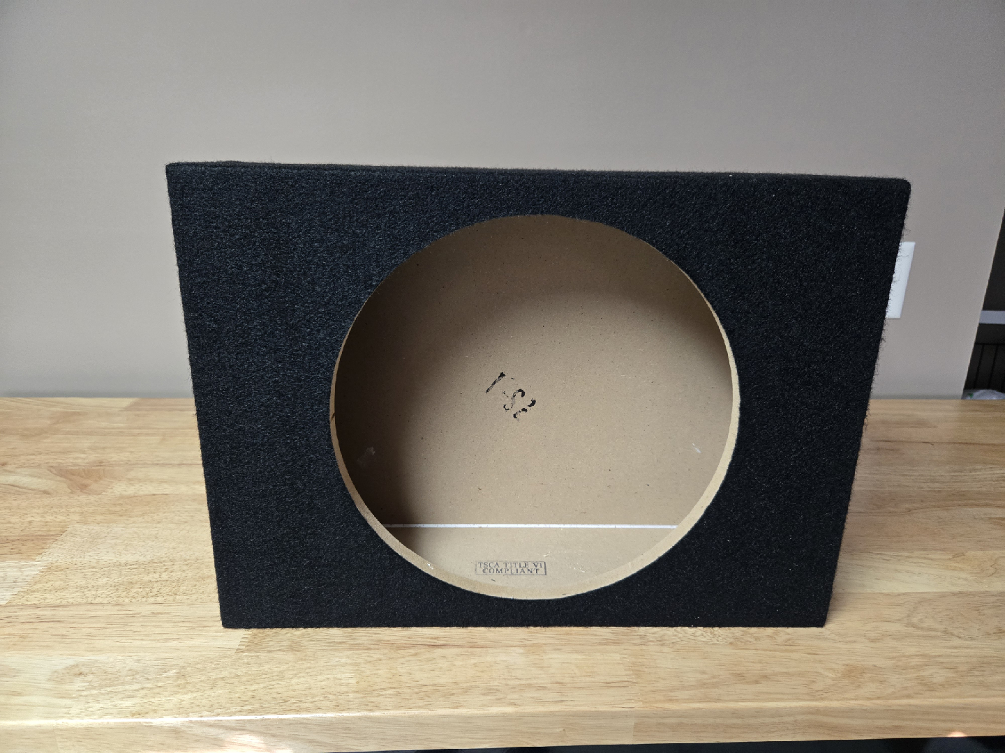 Brand New 12" Slim Sealed Subwoofer Enclosure - photo 2