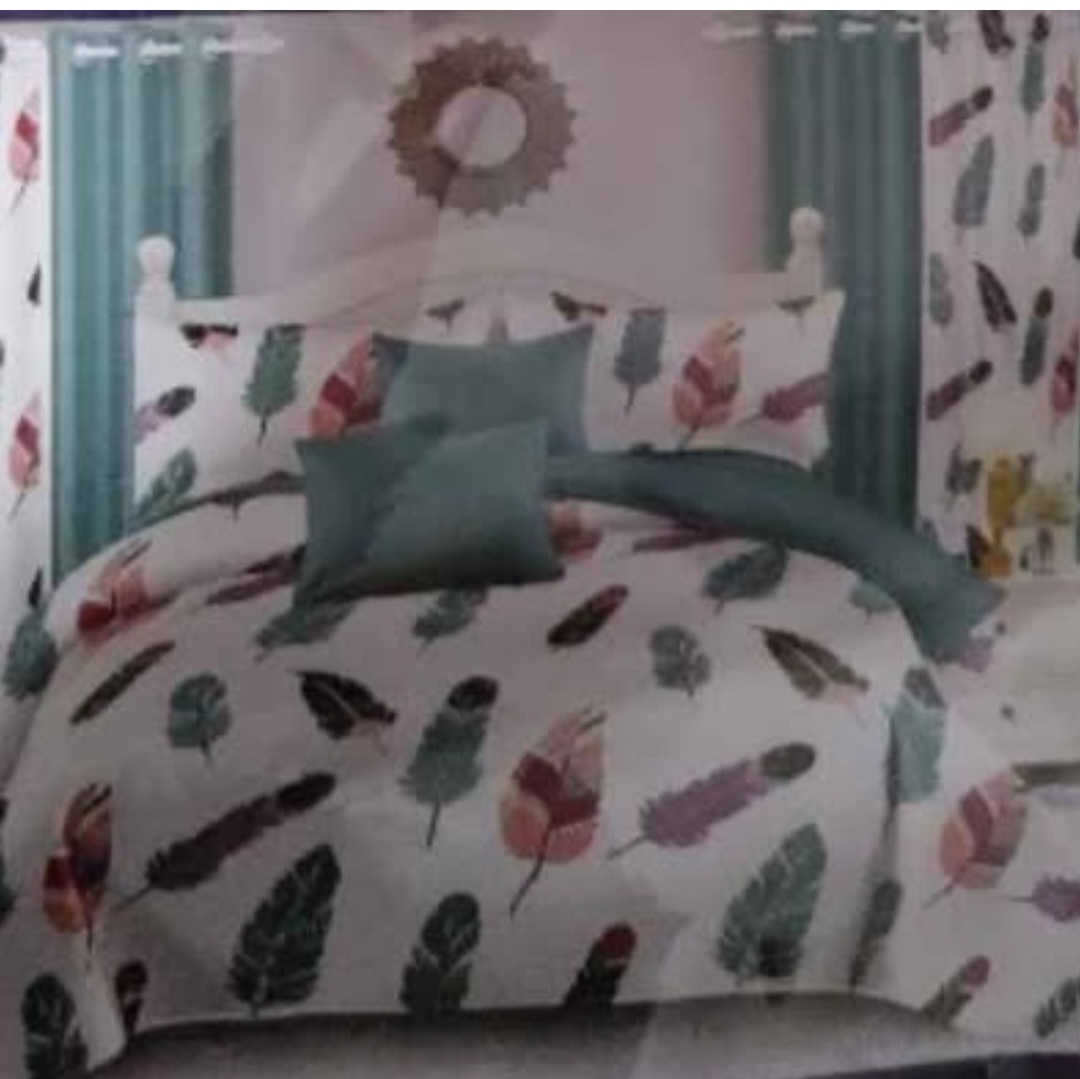 Bedding Set with Curtains. New - photo 4