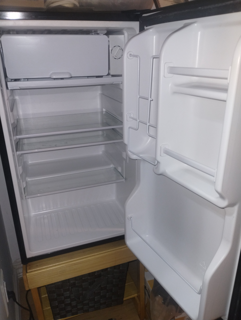 Magic Chef Compact Refrigerator