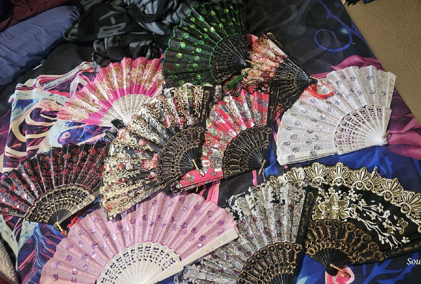 10 Assorted Decorative Hand Fans