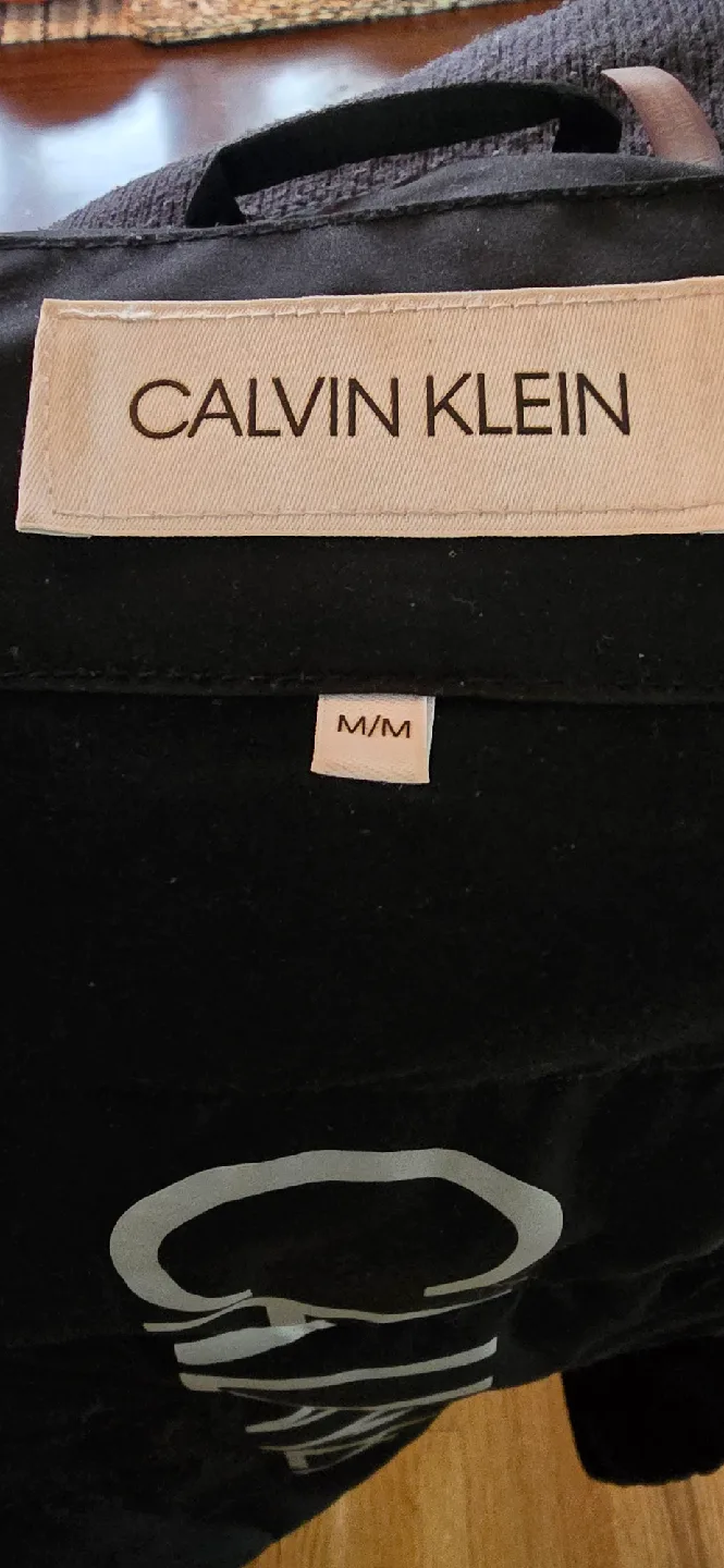 Calvin Klein Black Puffer Jacket - Size M/M image indicator(2)