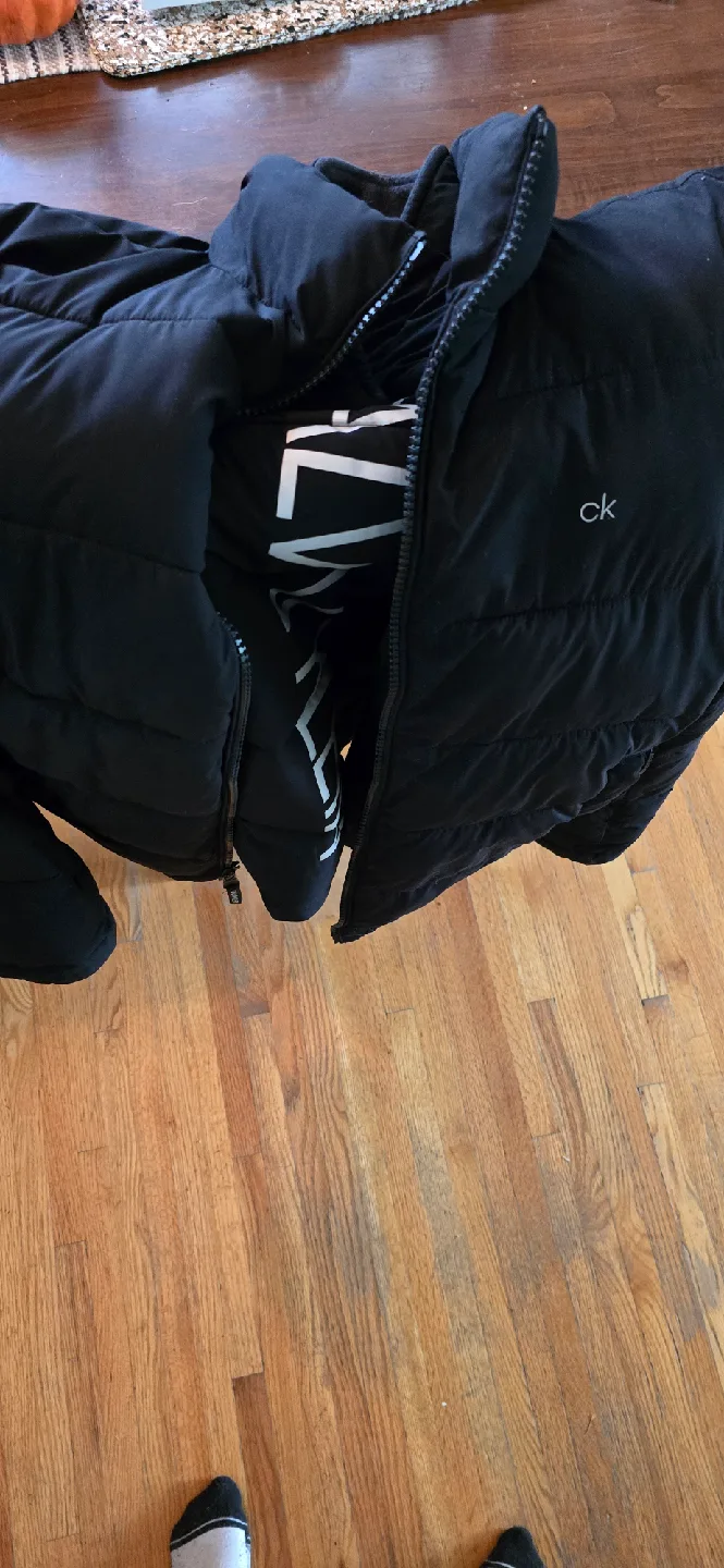 Calvin Klein Black Puffer Jacket - Size M/M image indicator(4)
