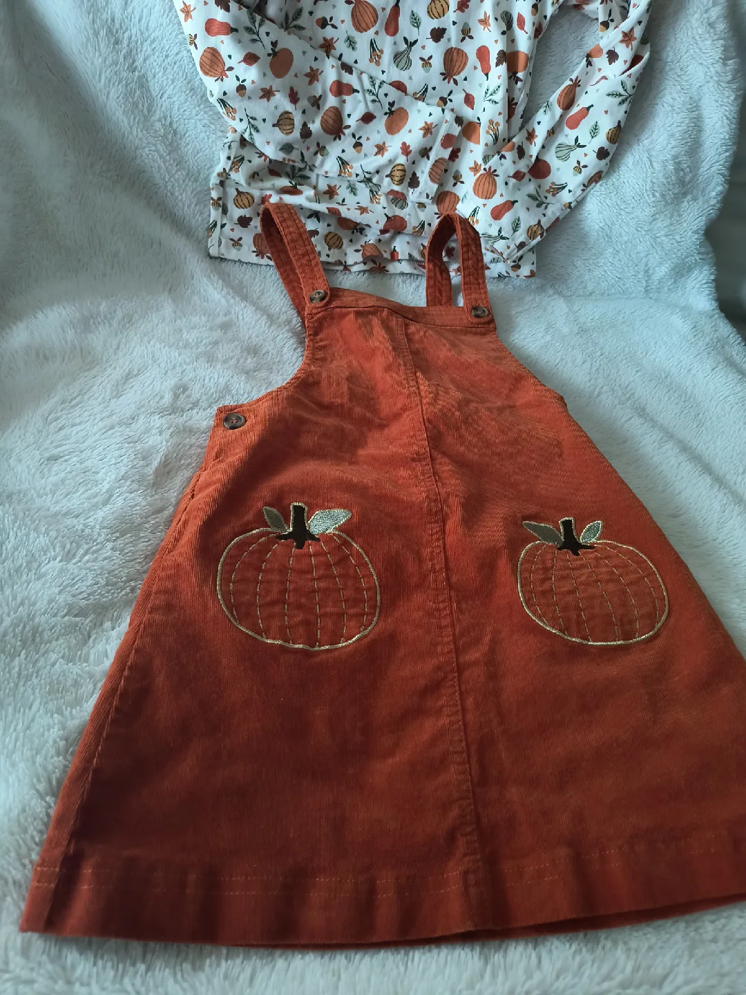 Isaac Mizrahi Girls' Outfit - Size 6 image indicator(6)