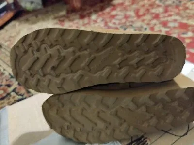 bearpaw winter boots girls size 6 image indicator(6)