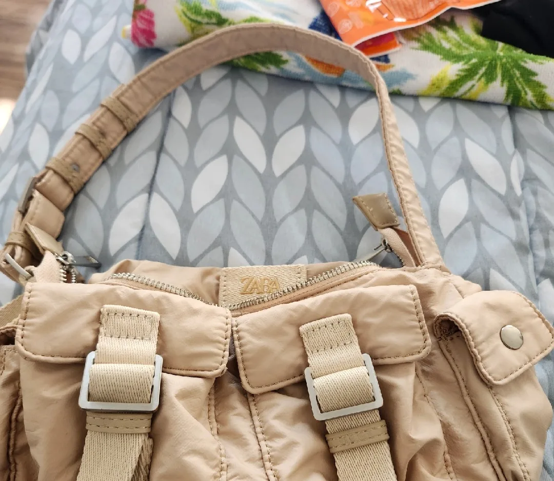 Zara Beige Shoulder Bag image indicator(2)