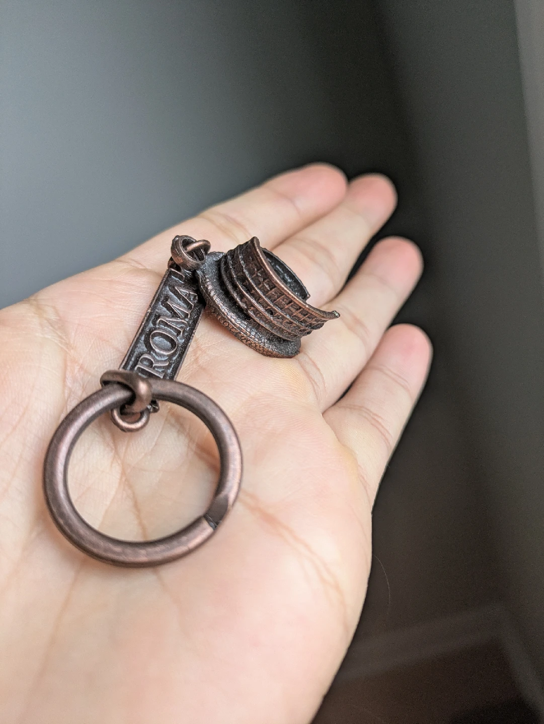 Roma Colosseum Keychain