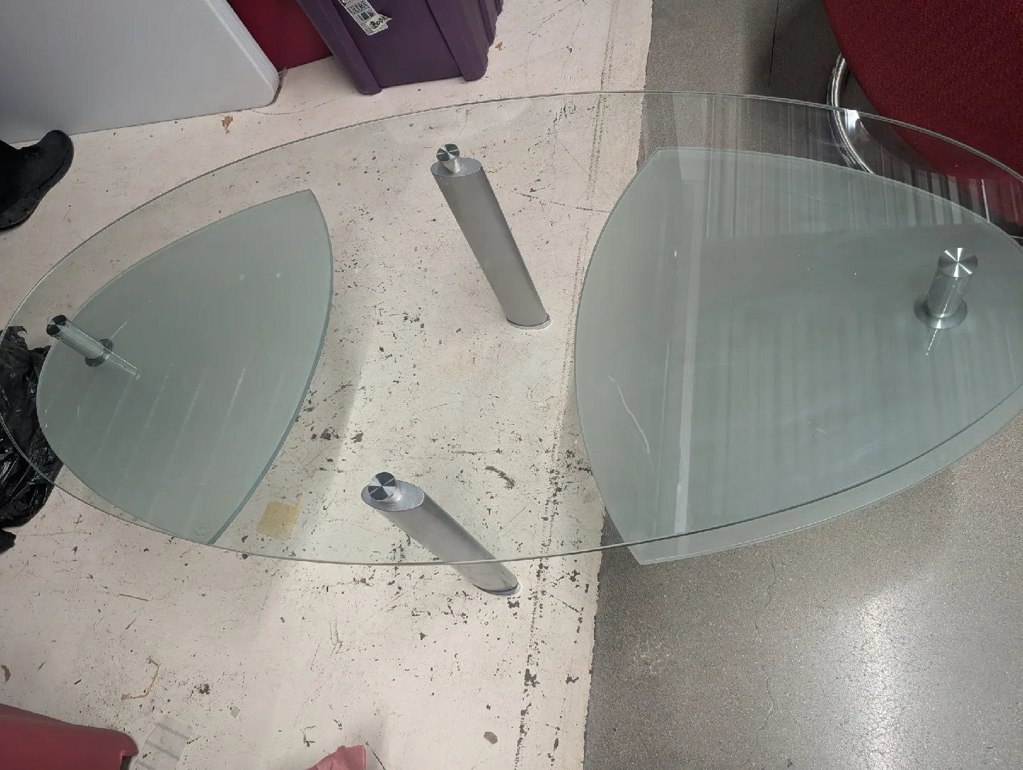 Glass Coffee Table with Silver Legs image indicator(4)