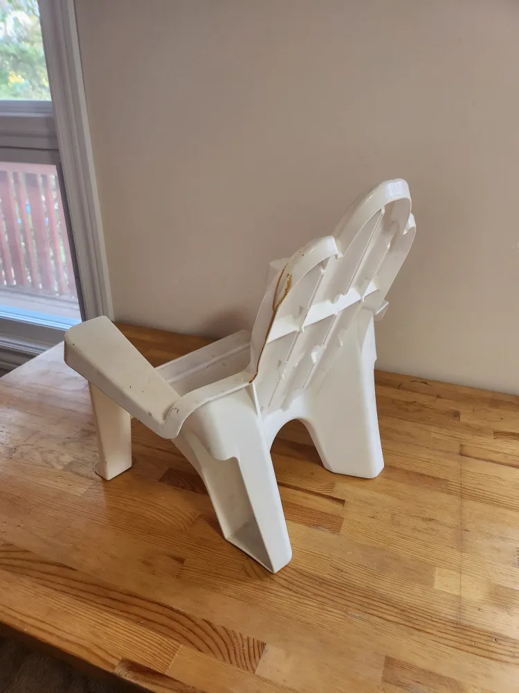 Kids White Plastic Adirondack Chair image indicator(3)