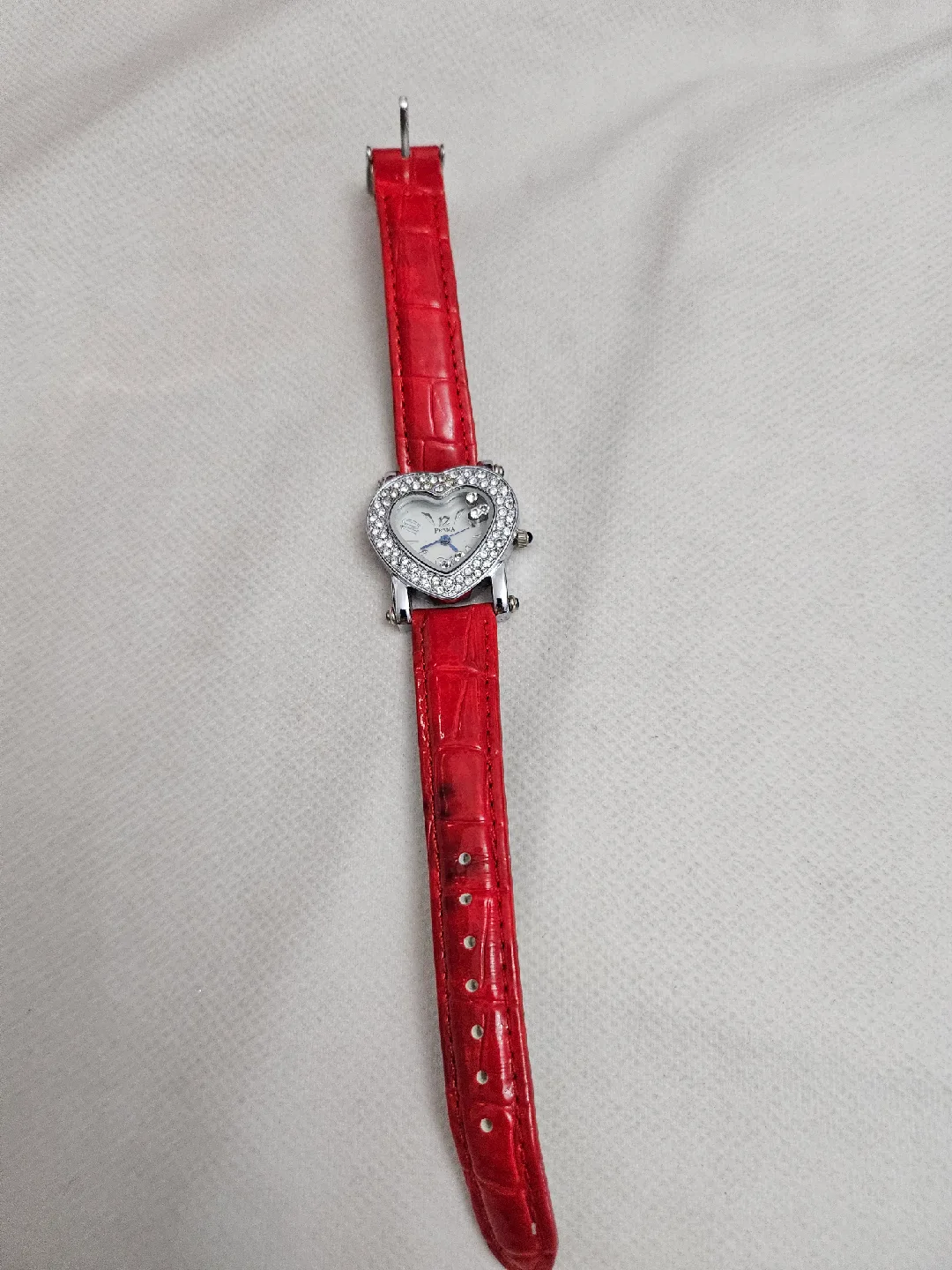 Red Heart-Shaped Ladies Watch thumbnail