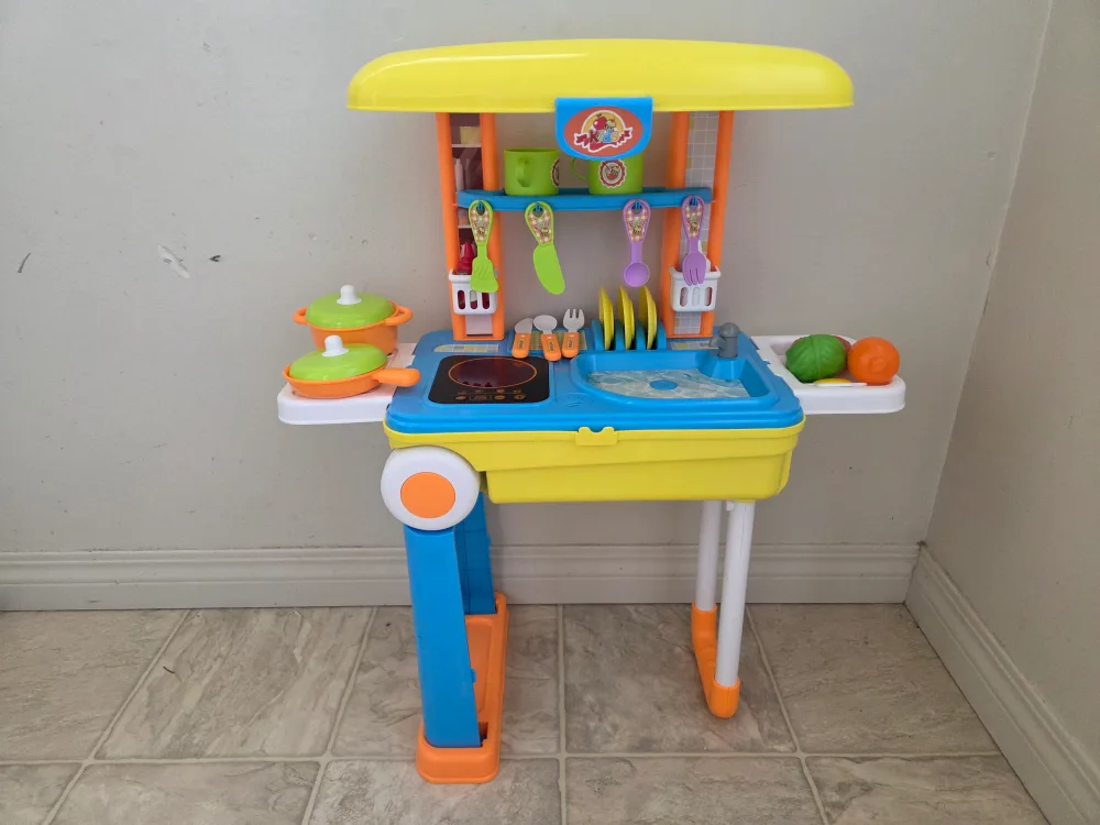 Like New Lil' Chef Luggage Playset, Kitchen Toy image indicator(7)