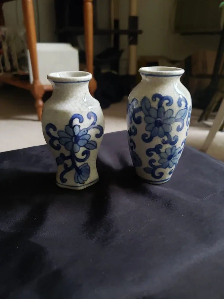 Collection of Decorative Vases image indicator(4)