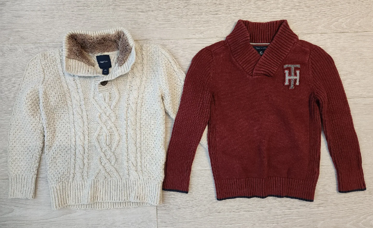 Boys 6-8 Sweater Lot image indicator(4)