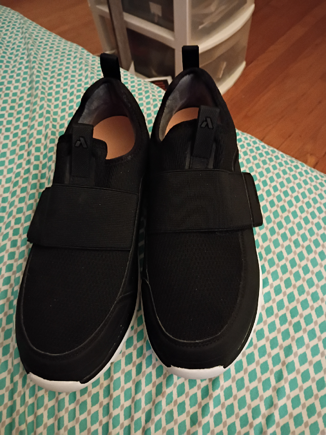 Anodyne No. 17 Black Shoes - US 8.5W