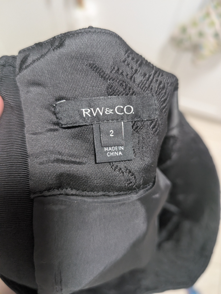 RW&CO Black Floral Skirt - Size 2 - photo 3