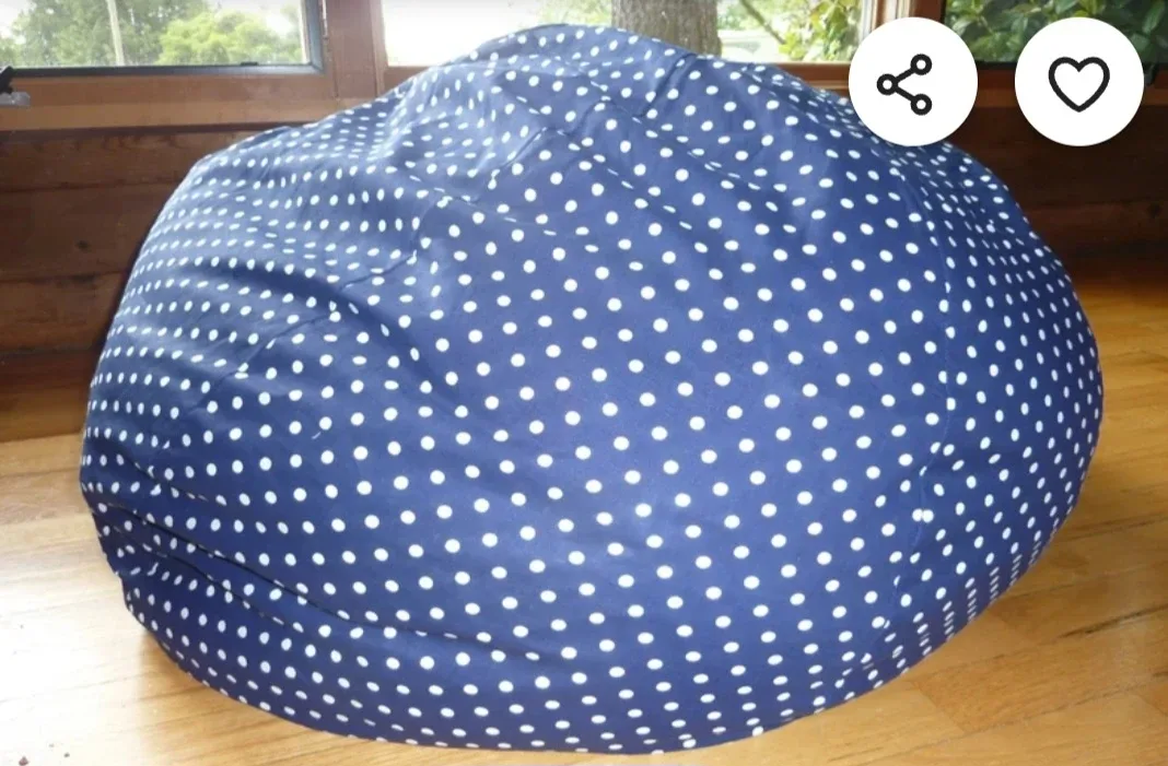Bean Bag Chair - Navy with White Polka Dots with soft toys image indicator(5)