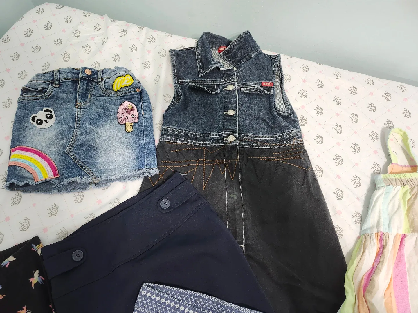 Beautiful Girls' Dresses - Various Styles  age 5 to 7 image indicator(4)