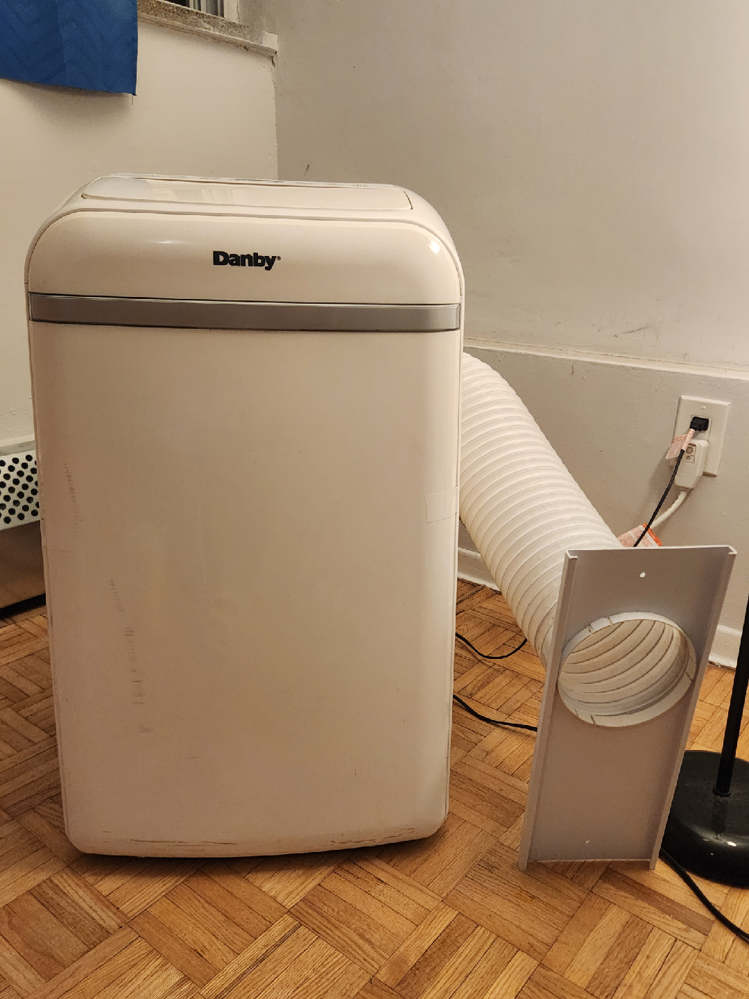 Danby Portable Air Conditioner - photo 2
