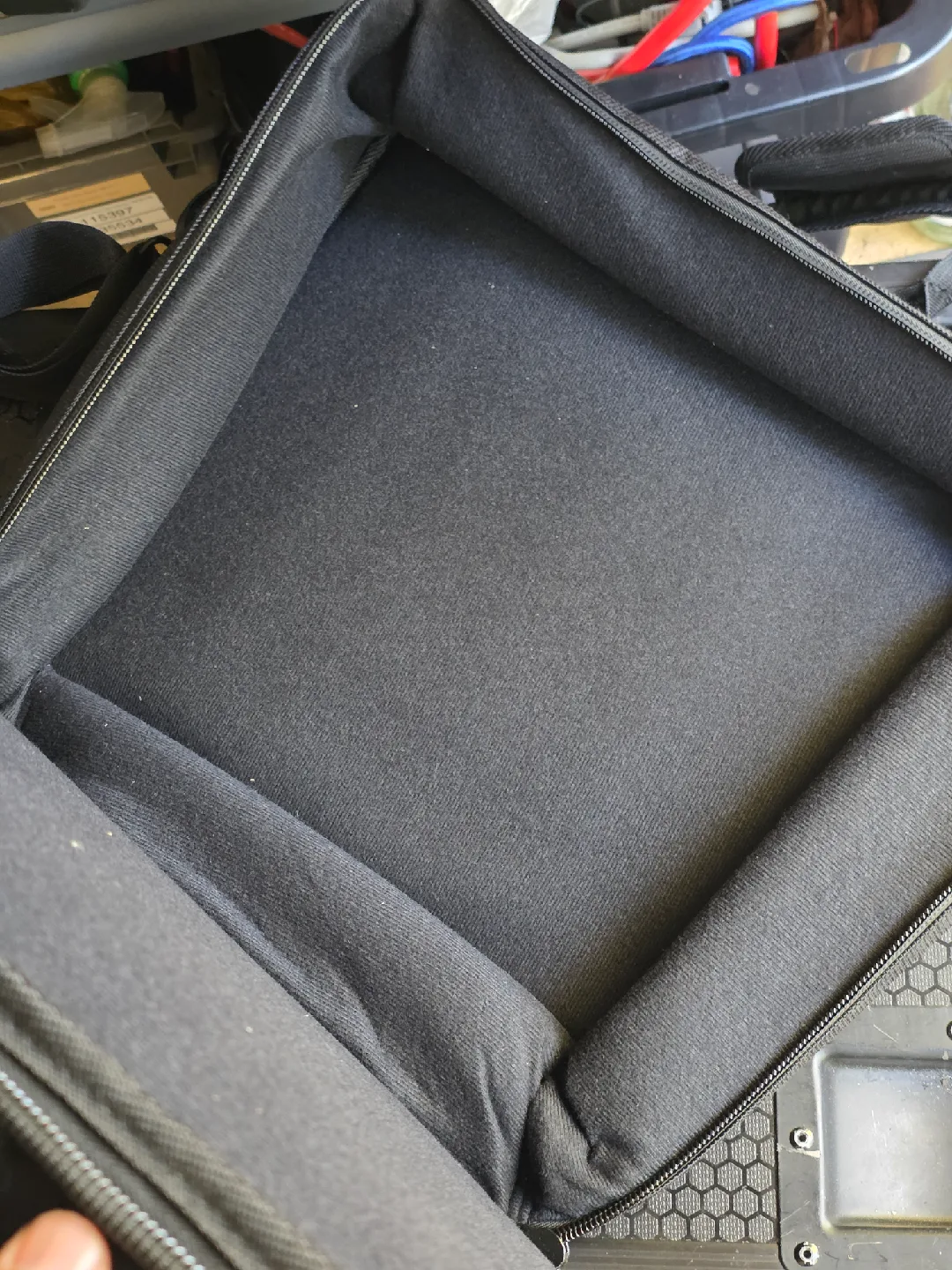 Gator Cases G-MIXERBAG-1515 Mixer Bag image indicator(4)