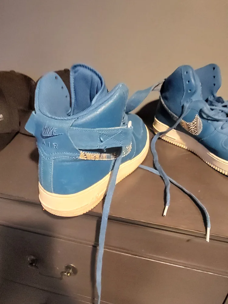 Nike Air Force 1 High Blue Size 10 image indicator(2)