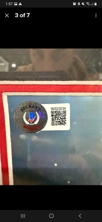 Cristiano Ronaldo Signed Framed Photograph Beckett Auth image indicator(3)