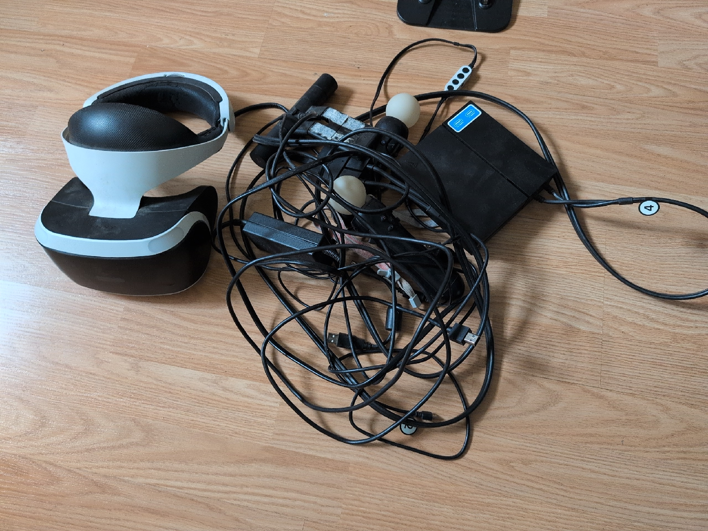 PlayStation VR Headset with Accessories PS4
