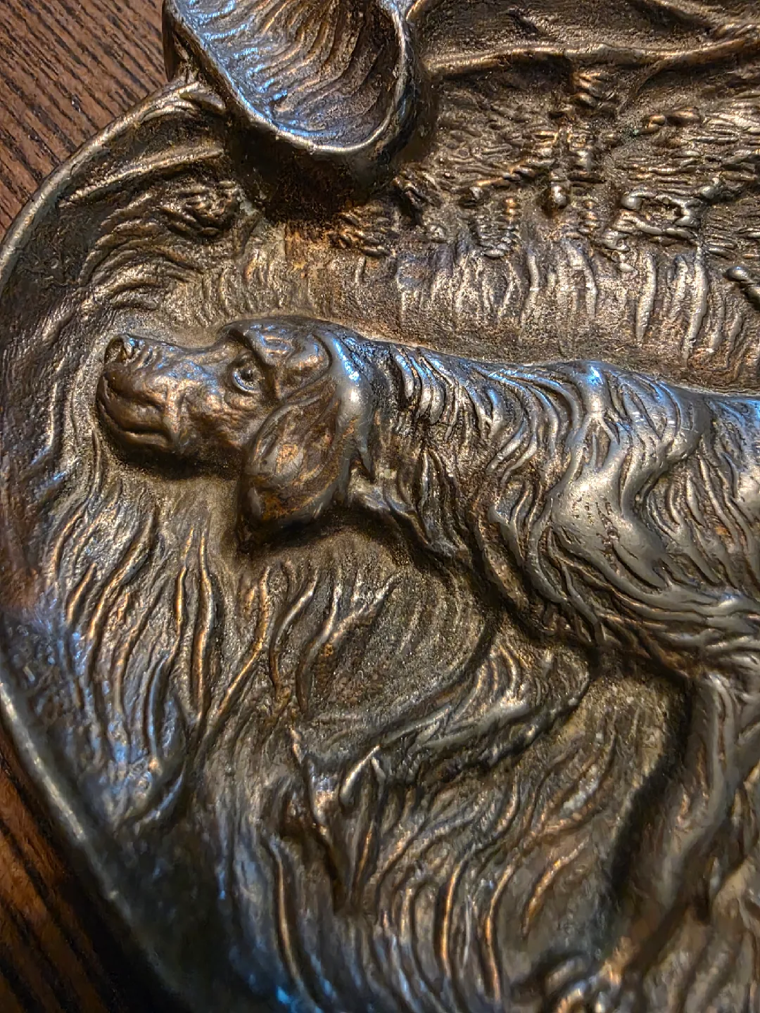 Bronze Hunting Dog Ashtray image indicator(2)