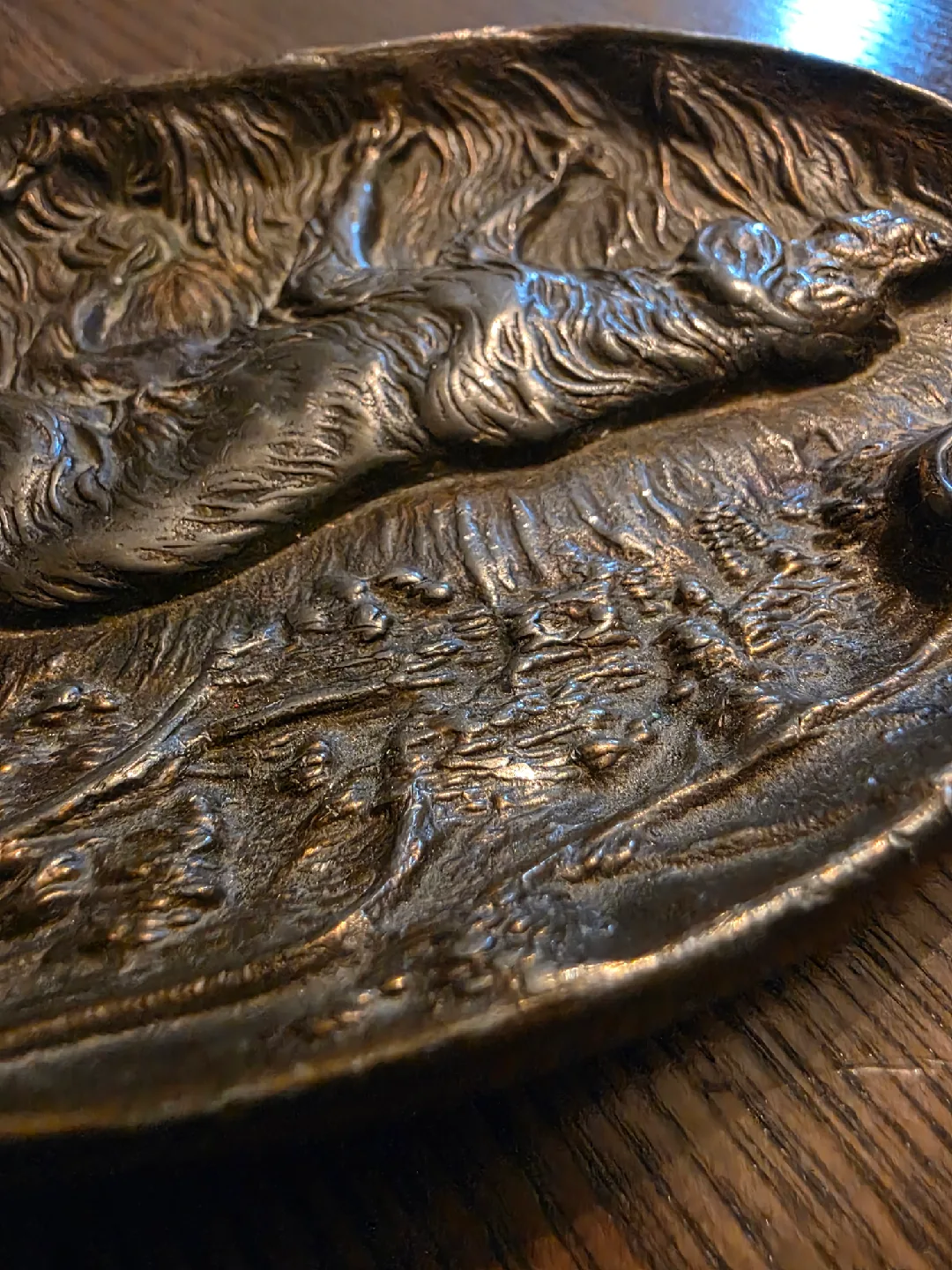 Bronze Hunting Dog Ashtray image indicator(8)
