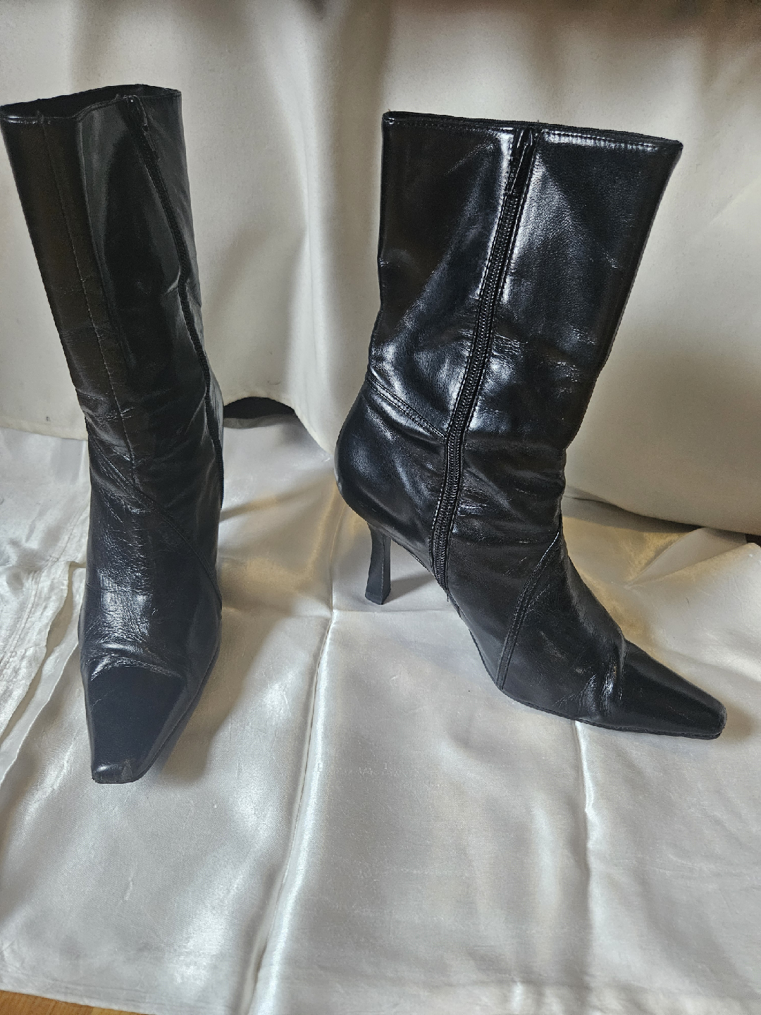 Katie & Kelly Elegant Black Boots - size 9