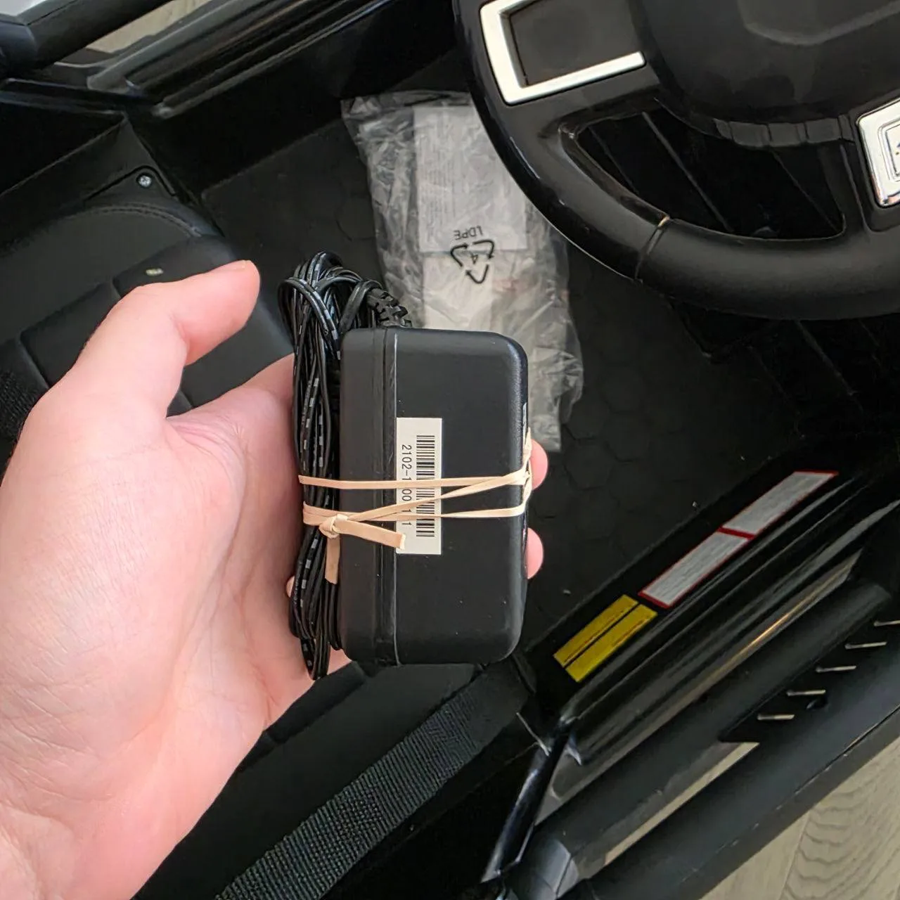 Kids Ride-On Car image indicator(5)