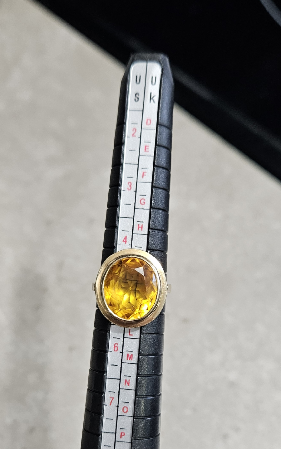 Vintage 10k and citrine ring
