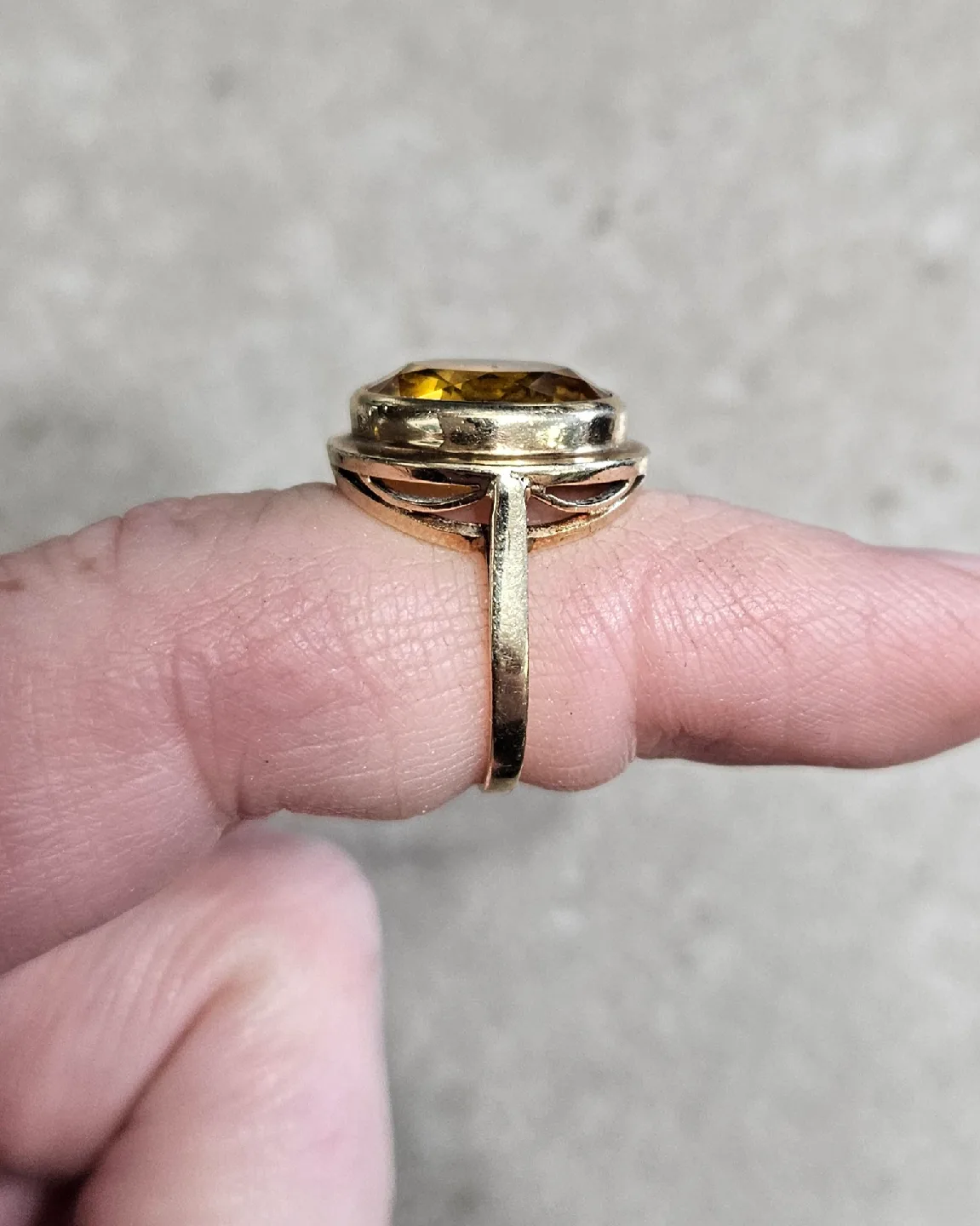 Vintage 10k and citrine ring image indicator(3)