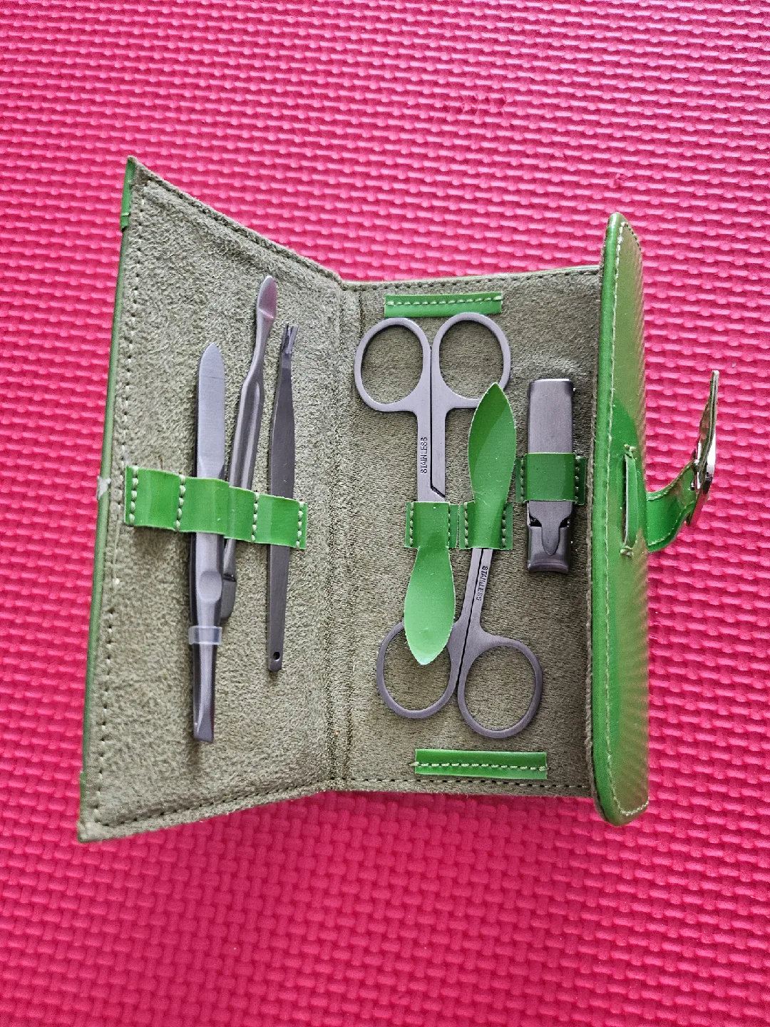 Green Manicure Set thumbnail