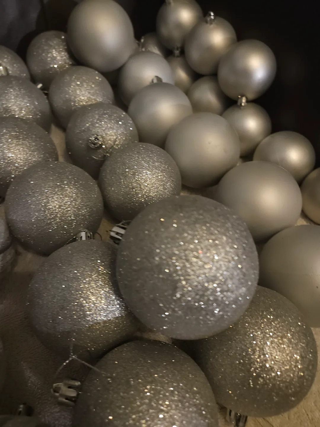 Silver Christmas Ornaments - 51 image indicator(4)