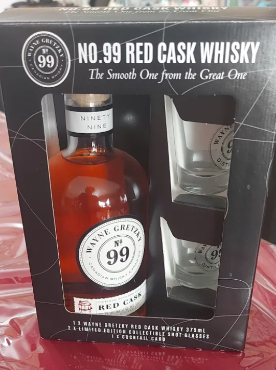 Selling Set of 3 Alcohol gift sets. New / Sealed image indicator(7)