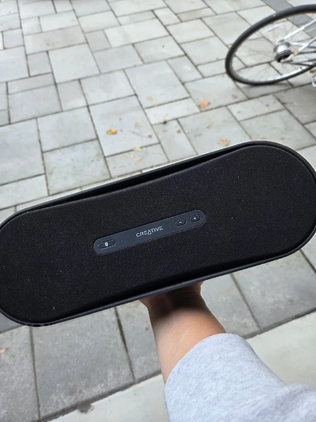 Creative D100 Wireless Bluetooth Speaker thumbnail