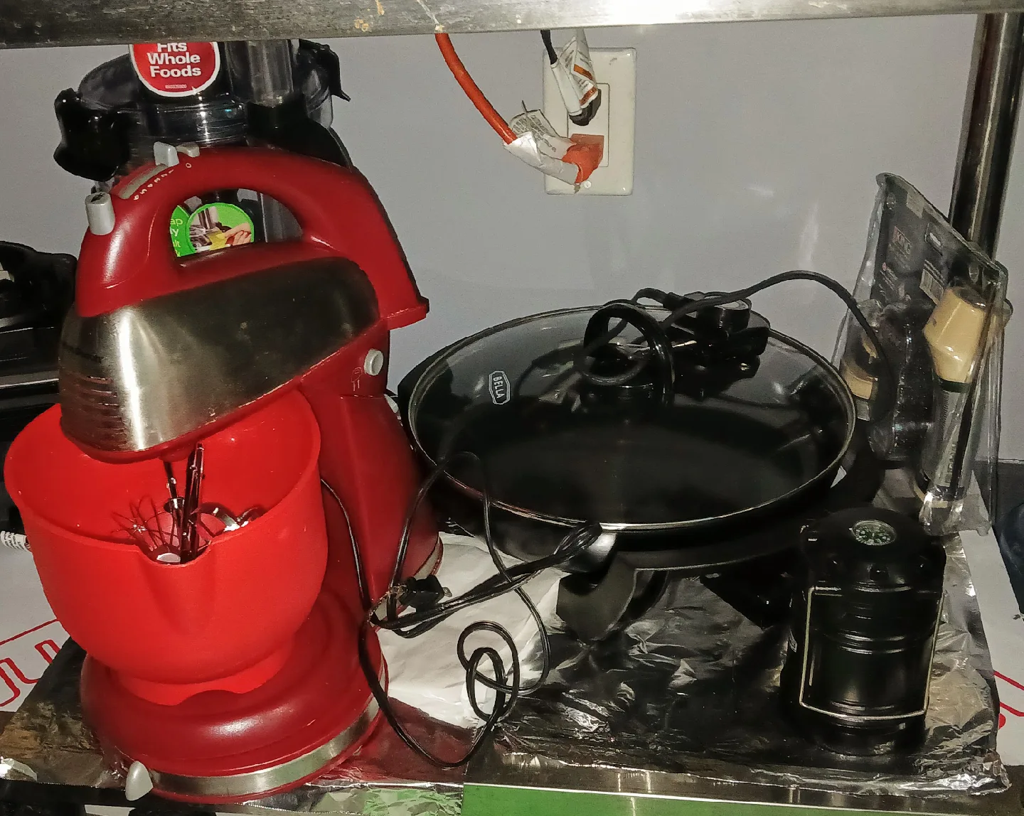 Assorted Kitchen Appliances, etc.. image indicator(2)