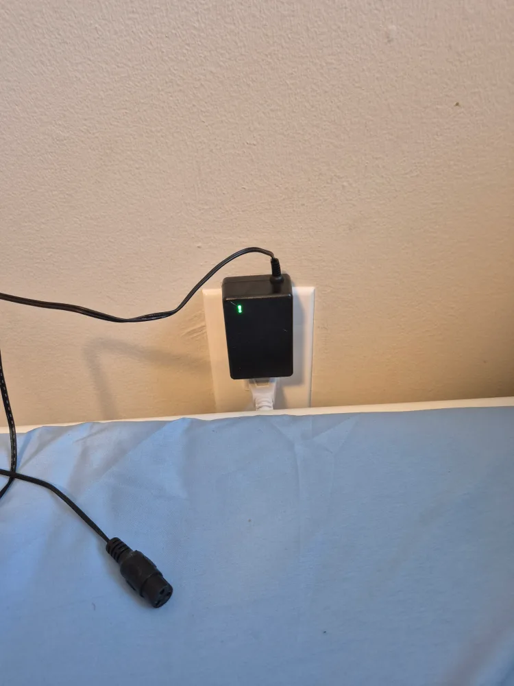 Razor E200 Electric Scooter - Blue image indicator(4)