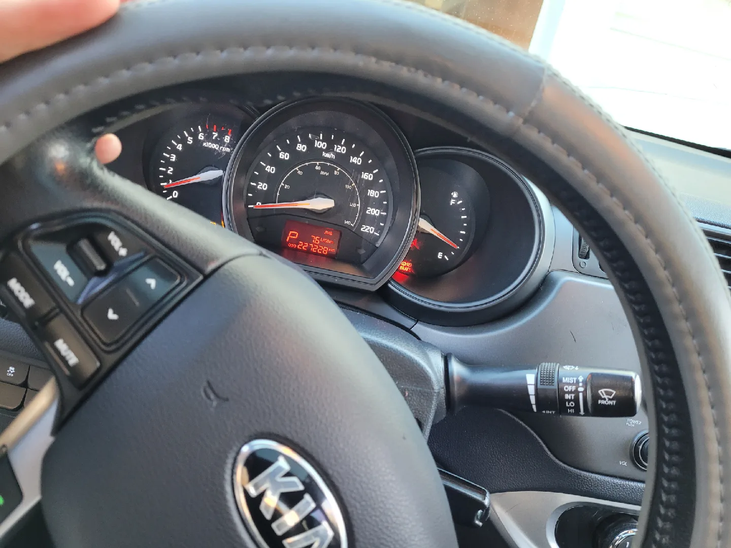 Kia Rio Sedan image indicator(7)