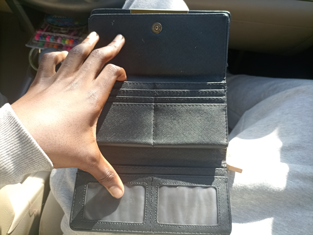 Michael Kors Wallet - photo 3