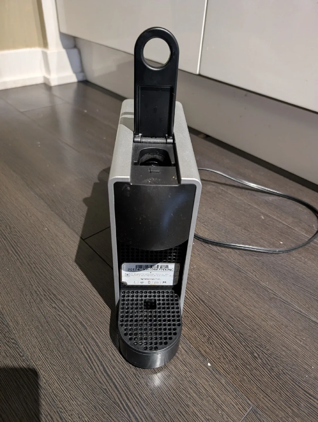 Nespresso Essenza Mini Grey Coffee Machine image indicator(3)