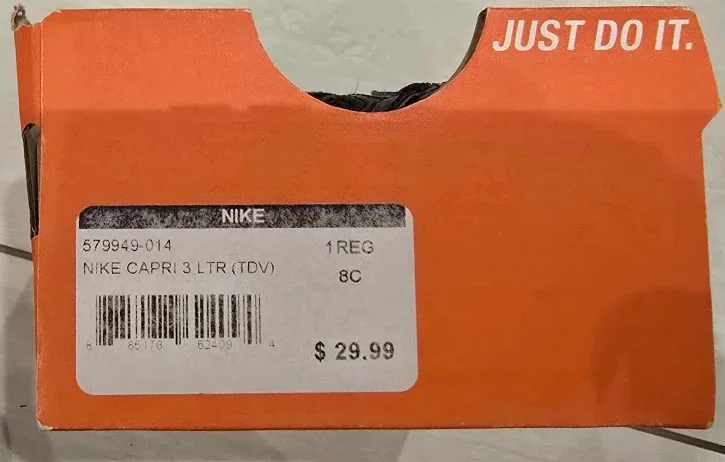 Black Nike Capri Kids Shoes! - Size 8 image indicator(8)