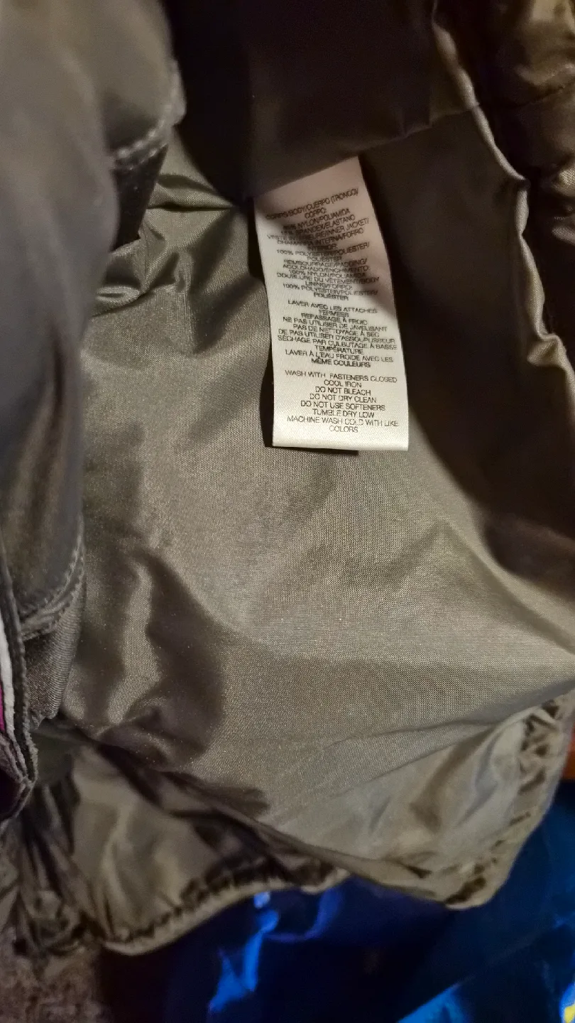 Salomon multi layered ski jacket with hood image indicator(7)