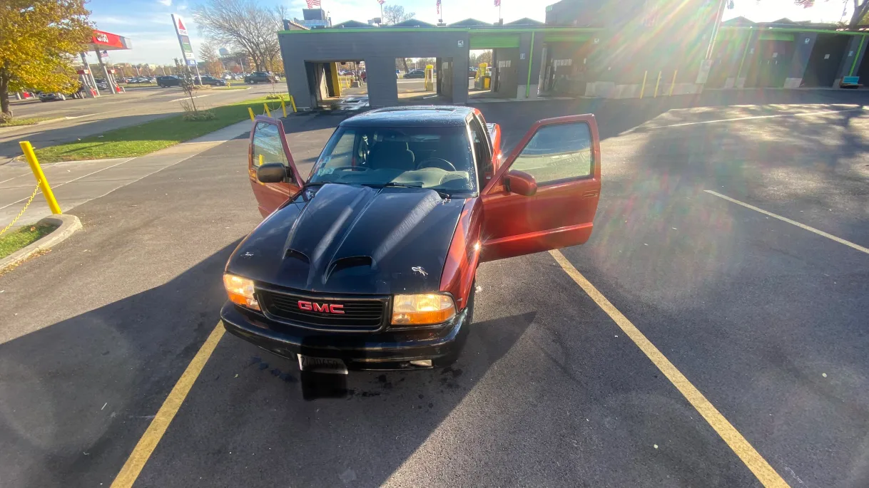 GMC Sonoma 2000 image indicator(5)