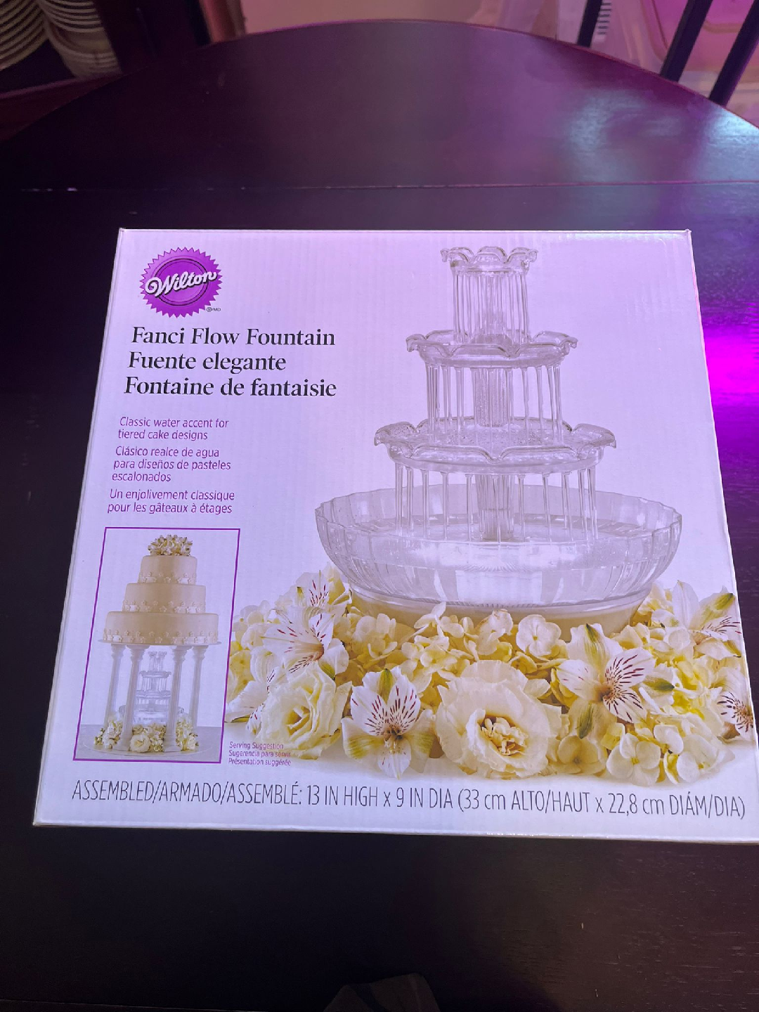 Wilton Fanci Flow Fountain - Cake Decorating