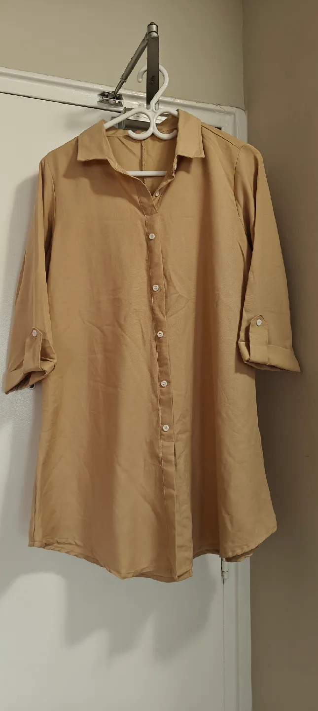 Tan Button-Up Shirt - Size XL image indicator(2)