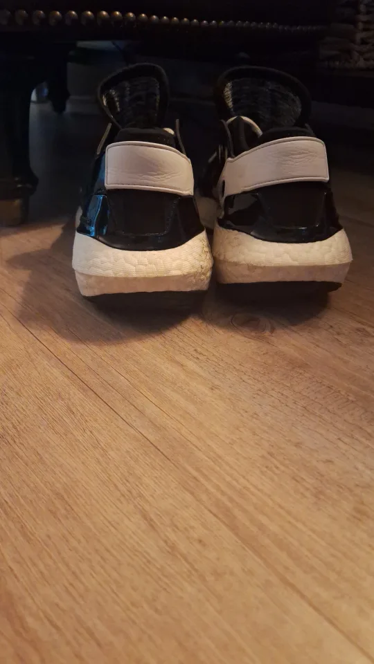 Adidas Ultra Boost 22 Stella McCartney Black image indicator(4)