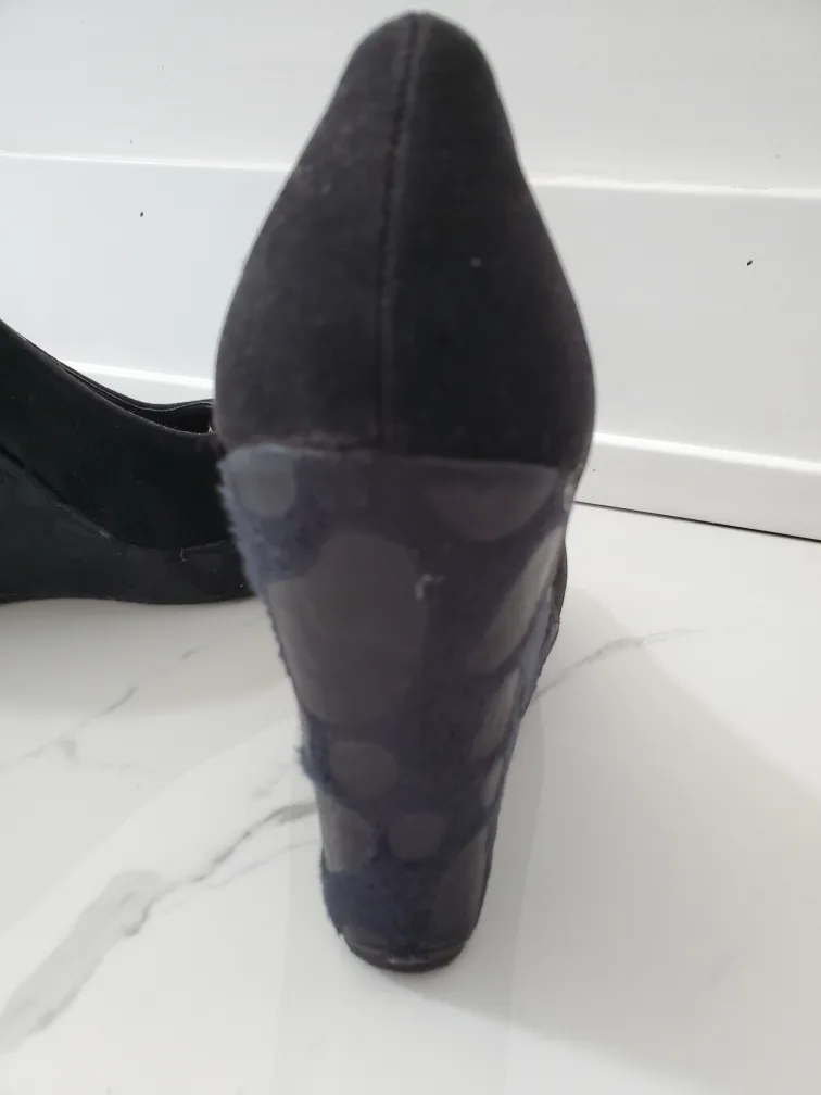 Brand new shoes image indicator(3)