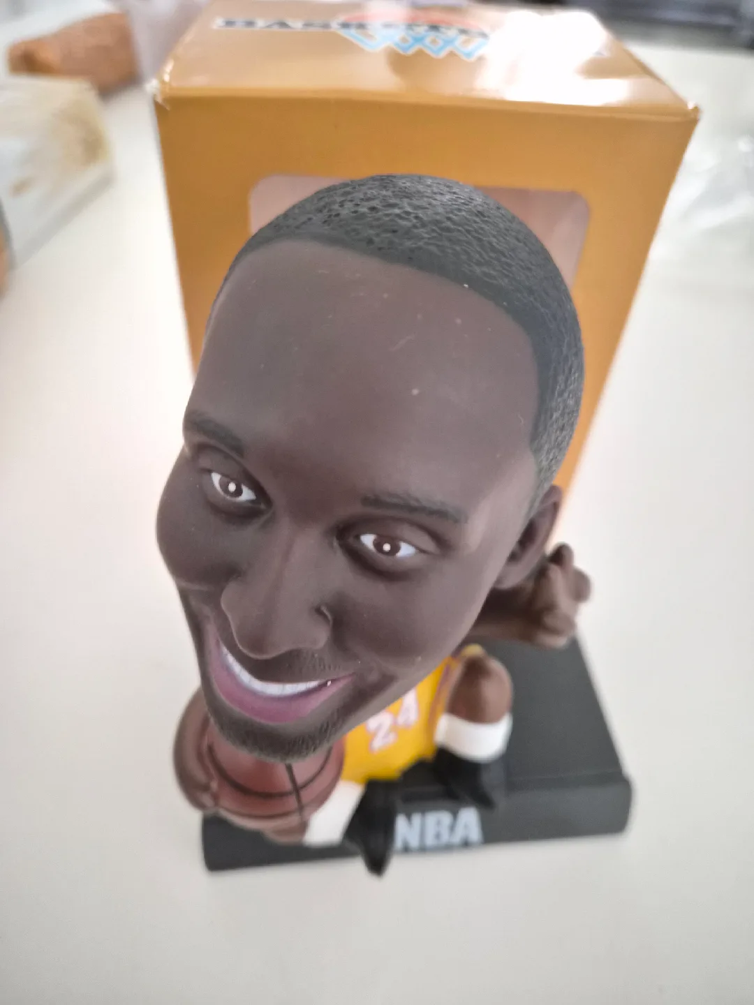 Kobe Bryant NBA Bobblehead Lakers #24 image indicator(2)