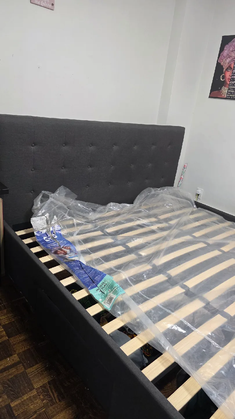 King Size Storage Bed with 4 Drawers image indicator(4)