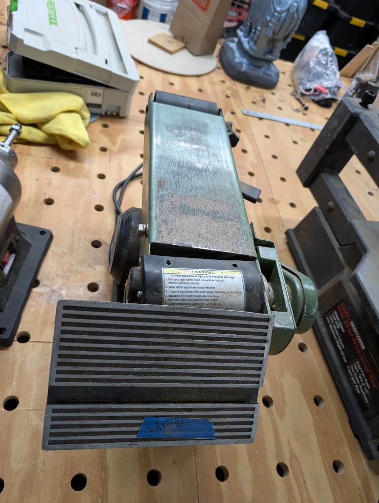 Central Machinery 4" x 36" Belt & 6" Disc Sander - photo 4
